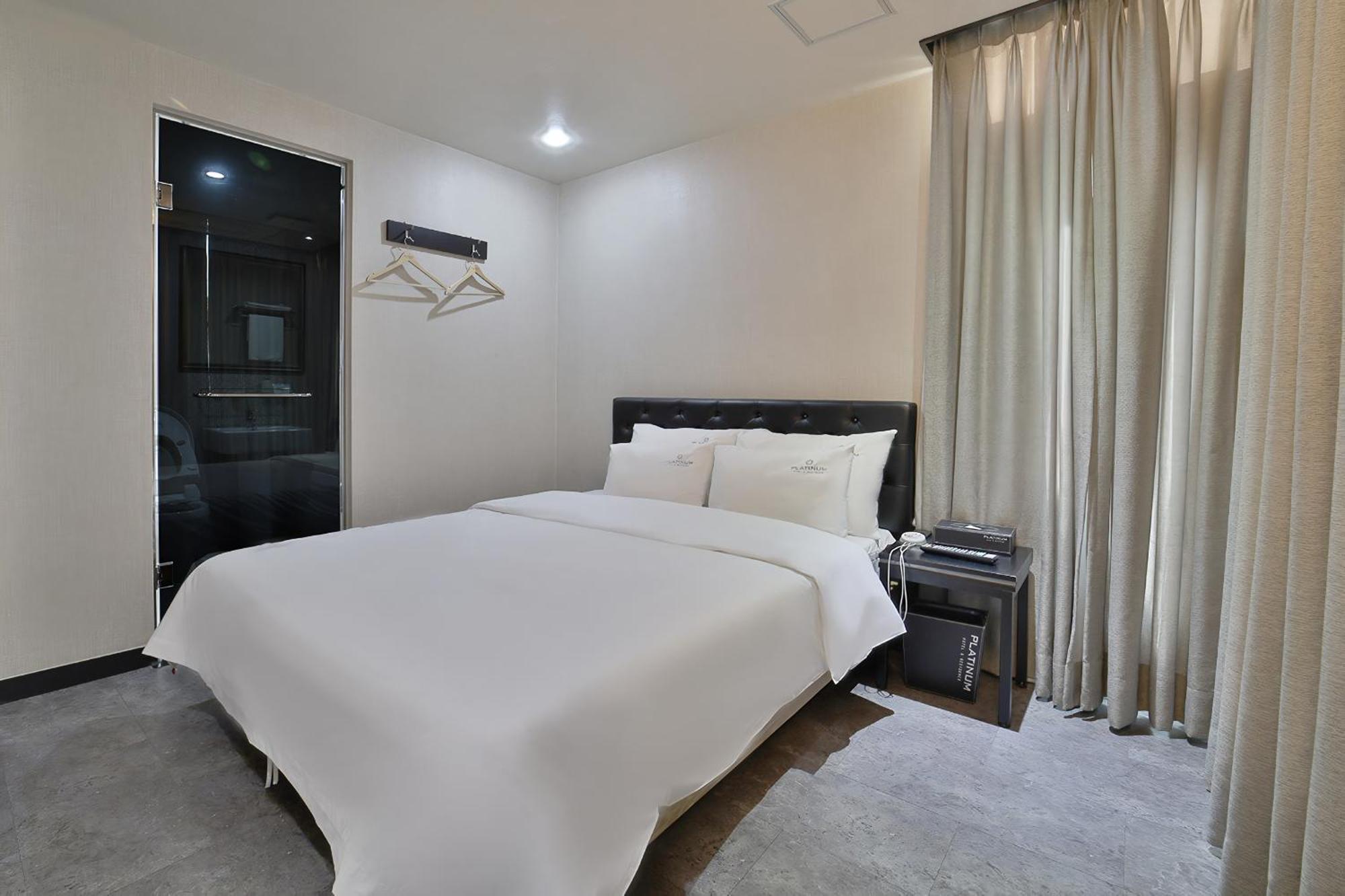 Busan Platinum Hotel Nampo Buitenkant foto
