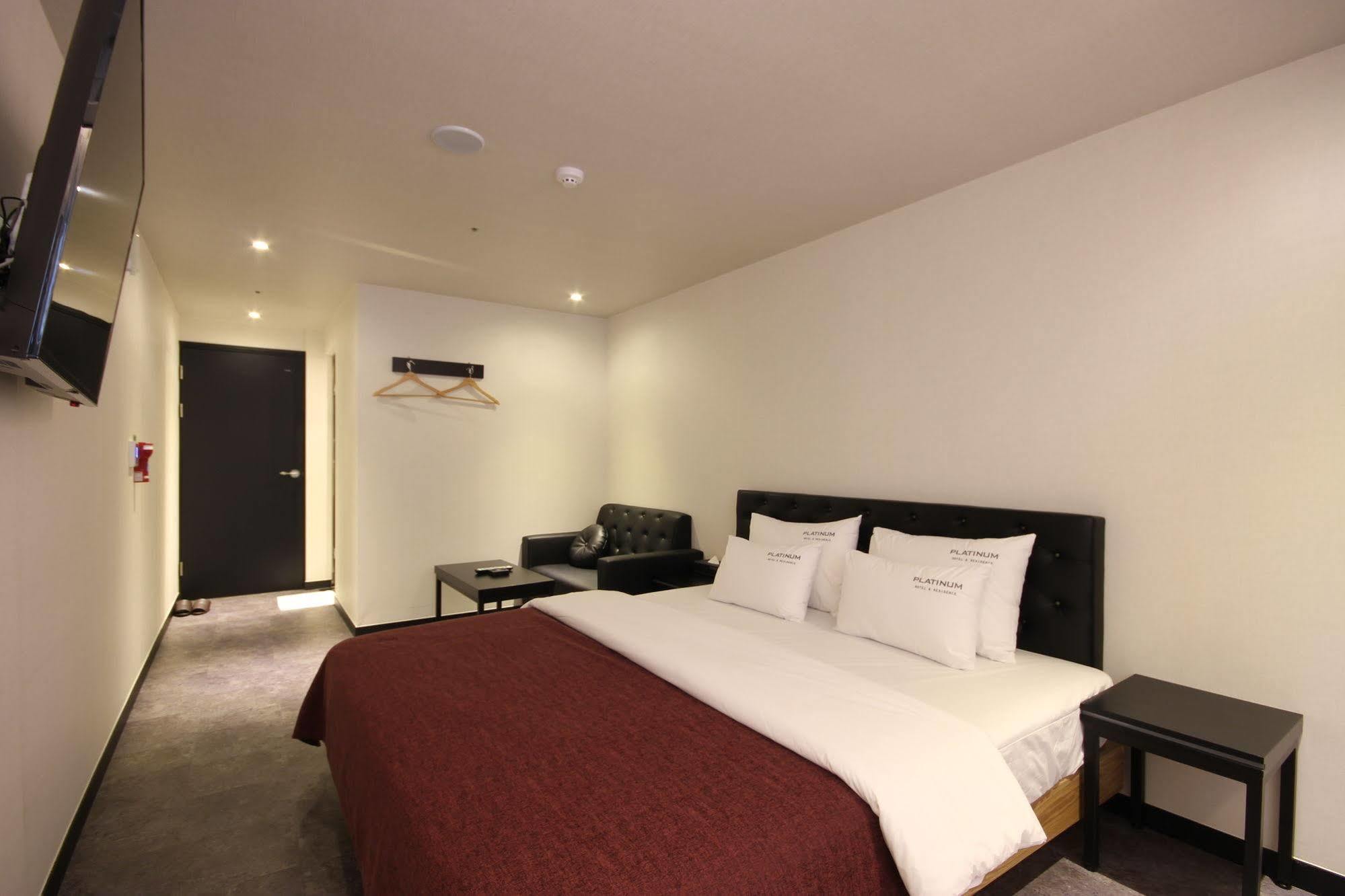 Busan Platinum Hotel Nampo Buitenkant foto